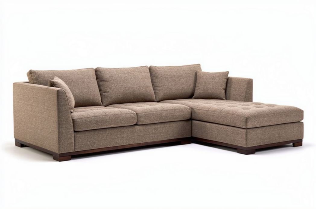L-vormige bank in bruin stof met houten poten en chaise longue 250 x 180 x 90cm